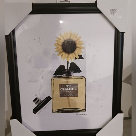 FAIRCHILD PARIS Framed Art CHANEL with SunFlower - Picture 1 of 4